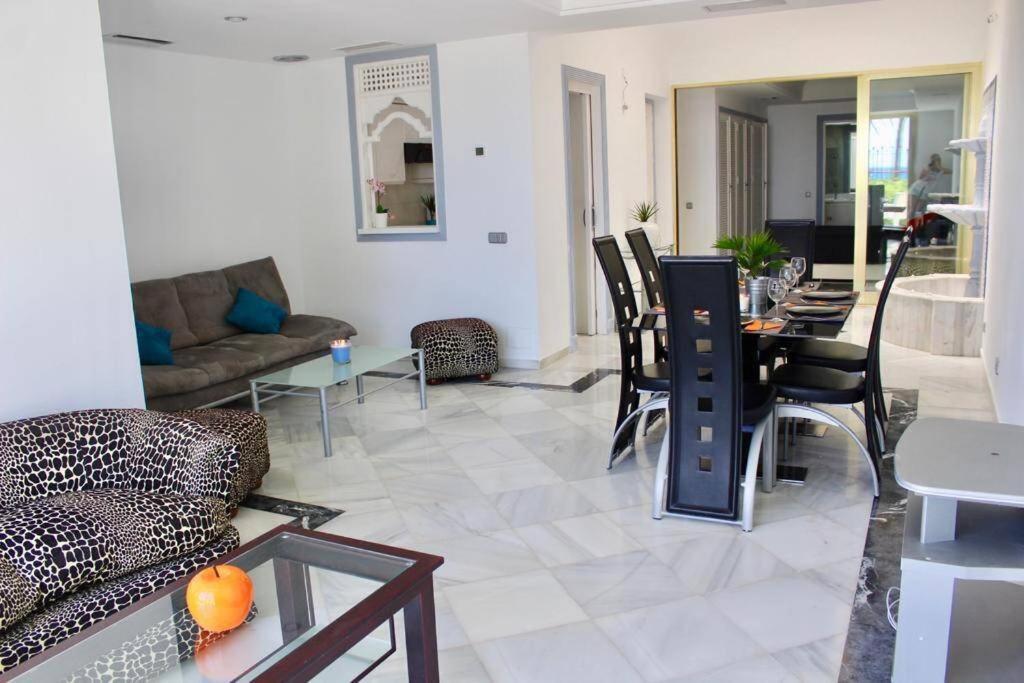Apartment Puerto Banus Luxury Beachfront D Marbella